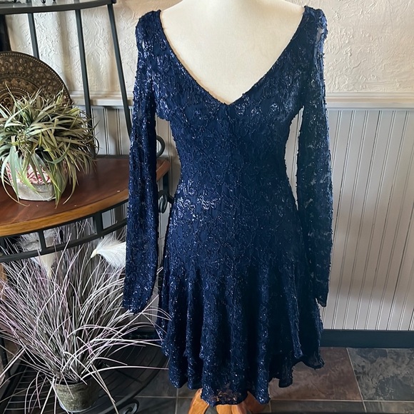 Cache Dress - Picture 2 of 6